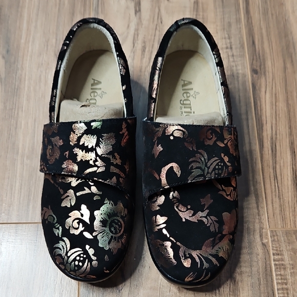 Alegria Shoes - Alegria Lauryn Black Rose Gold with Green Metallic Floral Accents Clogs Size 38